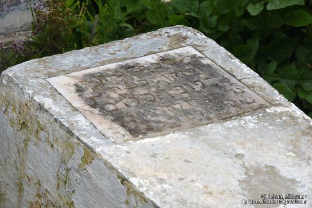 Tombe sans nom